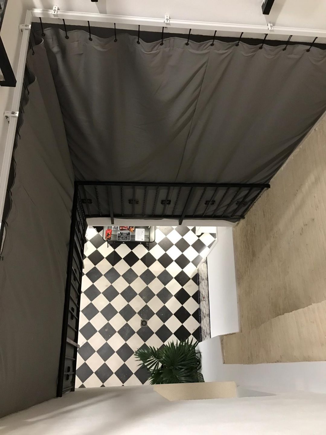 ¿Cómo conseguir una reducción de ruido aceptable con cortinas